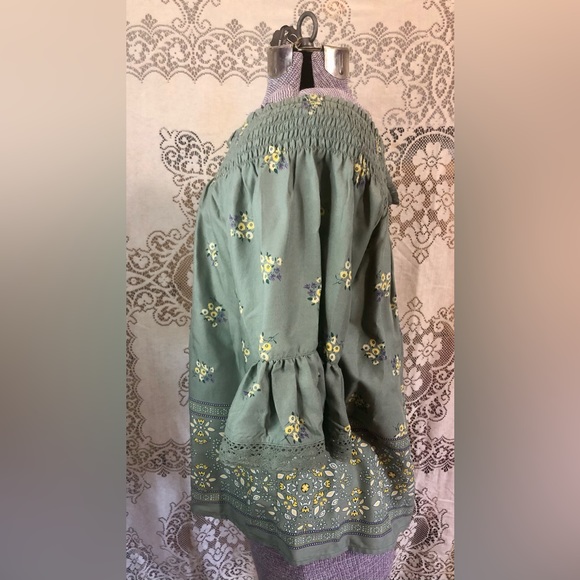 New with tags Maurice’s Sage green floral print elastic off shoulder blouse L - Picture 6 of 9